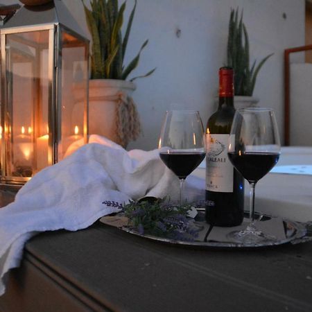 Zioli Bed & Breakfast โนโต ภายนอก รูปภาพ