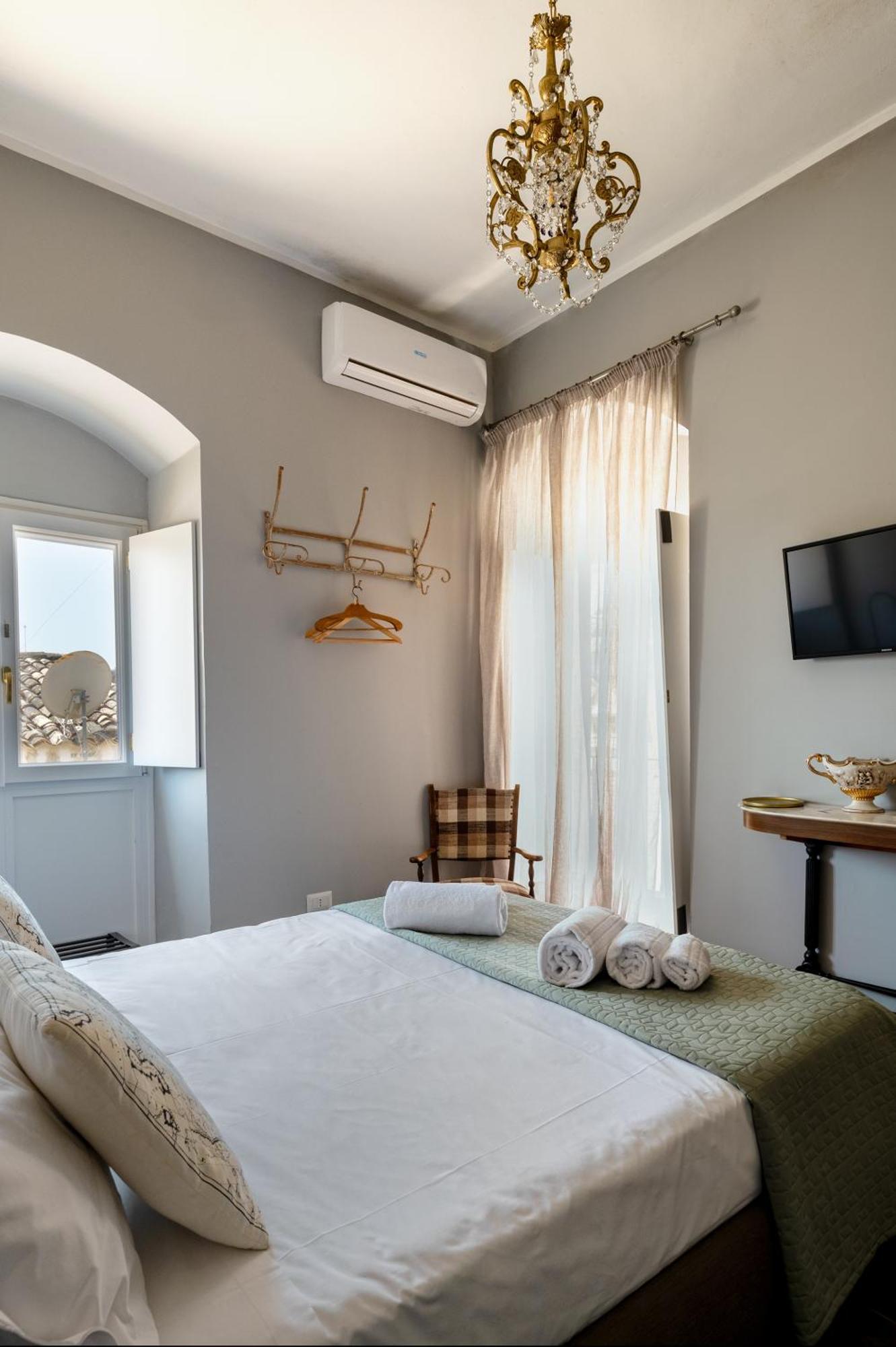 Zioli Bed & Breakfast โนโต ภายนอก รูปภาพ